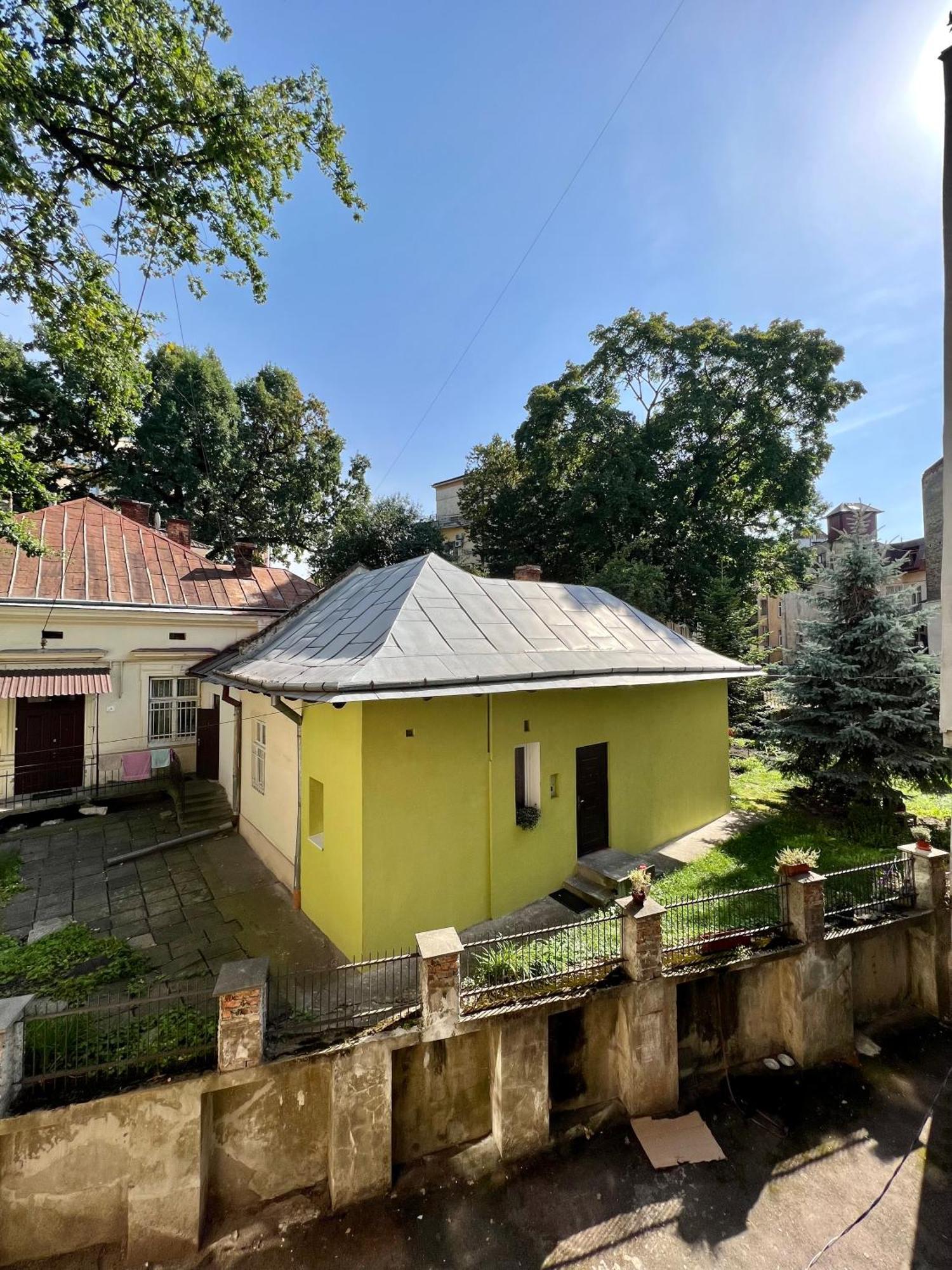 Tugan Apart Lviv Exterior photo